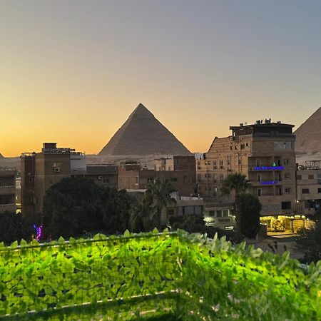 Nefertiti Pyramids View 호텔 카이로 외부 사진